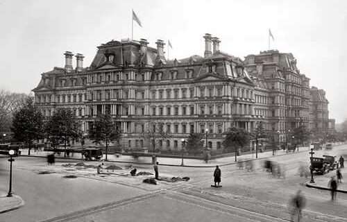 Trump Renames DOD to Department of War