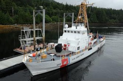 Coast Guard Assists Grounded Vessel near Juneau