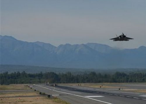 Alaska Applauds Air Force Decision to Base Additional F-22 Jets at JBER