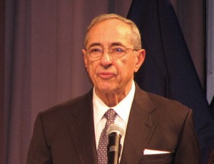 New York Governor Mario Cuomo giving a speech in 2007. Image- David Berkowitz