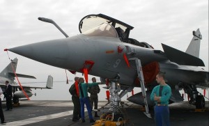 Rafale number 9 on the flight deck of Charles de Gaulle. Image-Guillaume Rueda/Netmarine.net