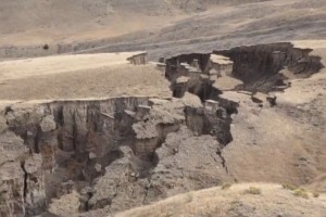 A huge crack is opening in Wyoming. Image-Screengrab/Colorado Channel Nine