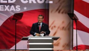 Ted Cruz takes the stage at the Republican National Convention, July 20, 2016. (A. Shaker/VOA)