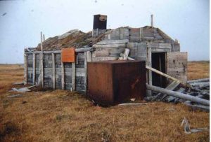 The main building at Ernest Leffingwell's living site on Flaxmans Island in a 1970s photo. Image by Gil Mull.