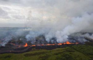 Lava fountains from Fissure 20 in Kīlauea Volcano's lower East Rift Zone in Hawaii, May 19, 2018. Image-USGS