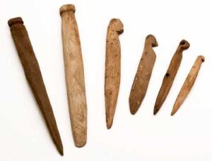 Photo: Two types of wooden snare pins, Karluk One site, Koniag, Inc. Collection. AM193.