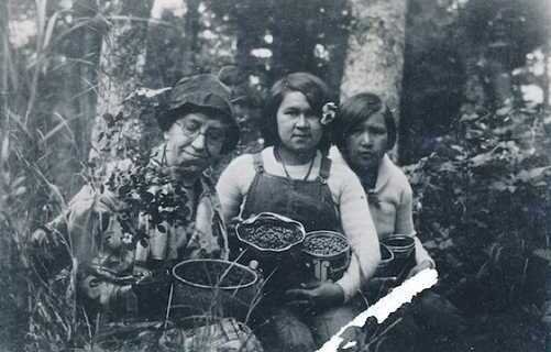 Berry Picking-Alutiiq Word of the Week