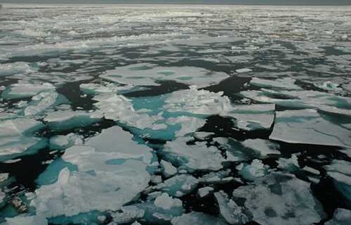 Space dust reveals Arctic ice conditions before satellite imaging
