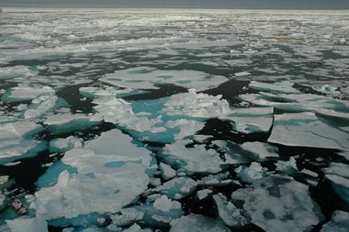 Space dust reveals Arctic ice conditions before satellite imaging