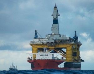 Shell's Polar Star underway aboard the Blue Marlin. Image-Vincenzo Floramo/ Greenpeace