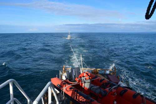 Coast Guard Tows Disabled Vessel, Crew to Yakutat