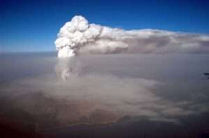 Photo by R.G. McGimsey/Alaska Volcano Observatory/U.S. Geological Survey
A steam plume with minor ash extends northeast from Augustine Volcano on Jan. 30, 2006.