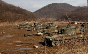 South Korean K-55 self-propelled howitzers participating in 2013 Key Resolve/Foal Eagle exercises.