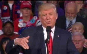 Donald Trump on the campaign trail foolowing 11-year-old remarks he says were nothing more than locker room talk. Image_VOA