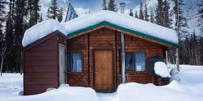 The BLM Coldfoot Cabin to be used as a winter public use cabin. 