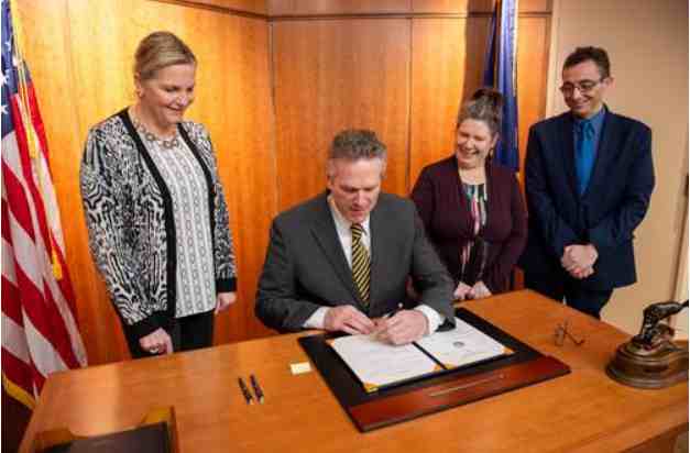 Governor Dunleavy Signs HJR 9