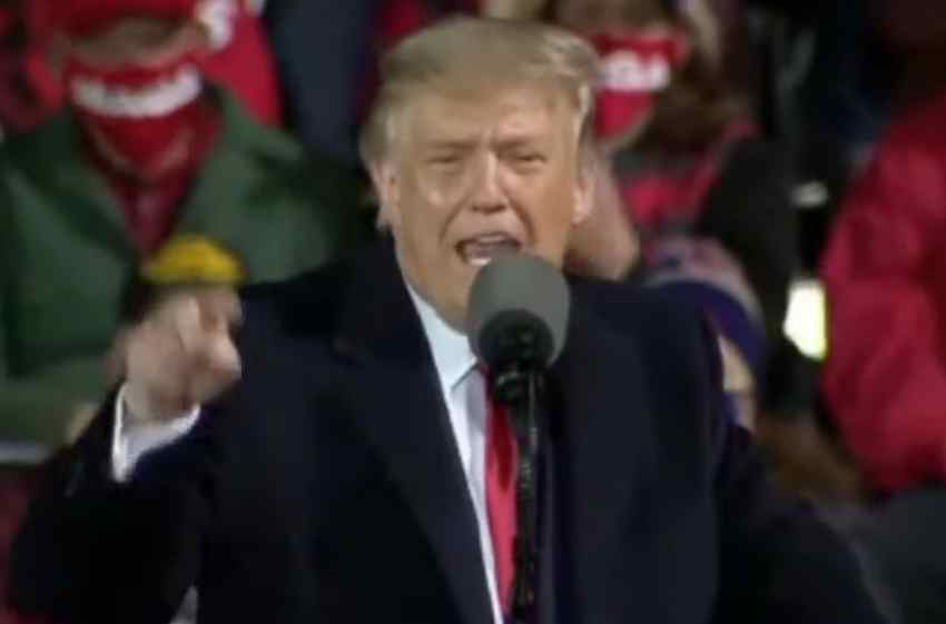 Trump Riles Up Minnesota Supporters With Racist Attack on Somali Refugees