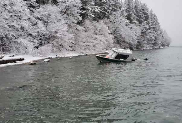 Coast Guard Rescues Three Stranded near Juneau