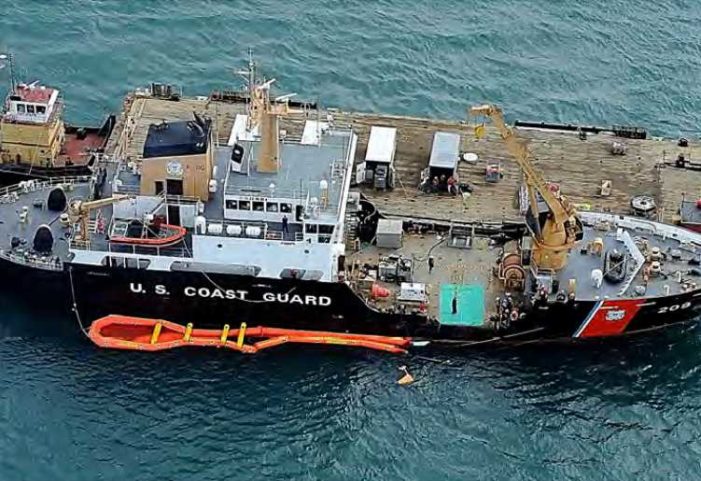 Coast Guard, Navy Conduct Joint Agency Oil Pollution Response Exercise