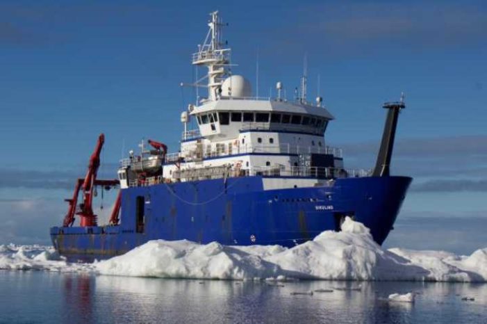 Geophysics professor sails north in search of deep-sea answer