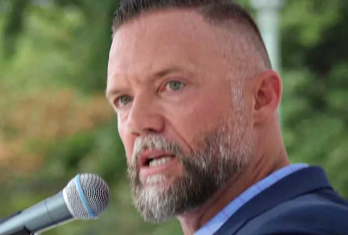GOP Candidate Calls for ’20 Strong Men’ to Force Out Pro-Mask School Board Members