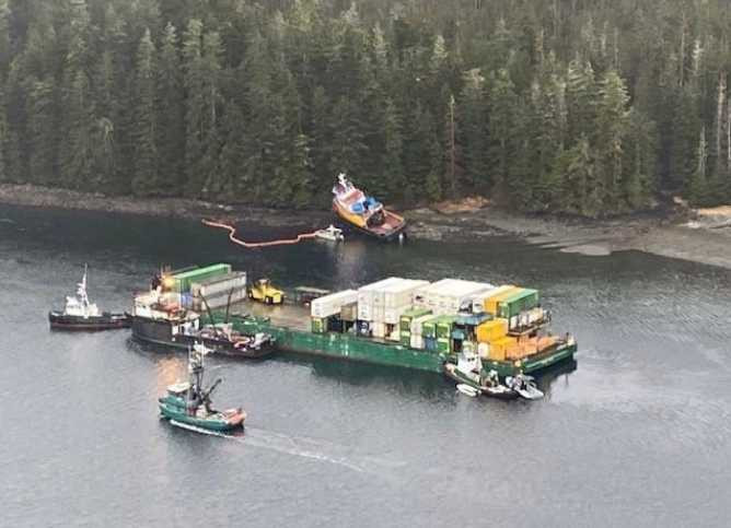 Coast Guard, DEC, Western Tug Continue Response to tug Grounding in Neva Strait