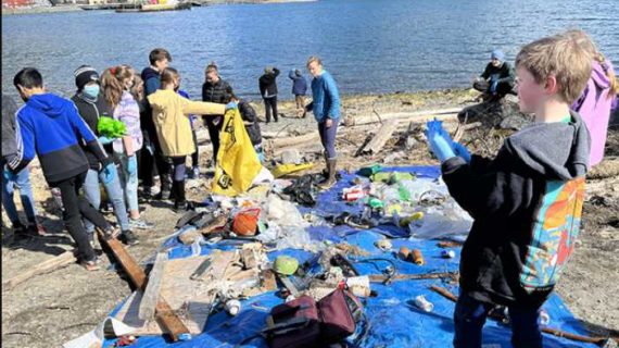 Ocean Guardian School Helps Clean Up the Juneau Area