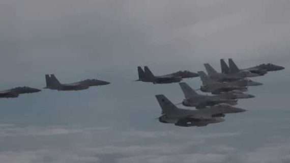 US, South Korea Fire Missiles into Sea in Response to North Korea