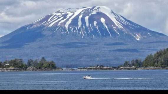 First seismic network installed on Mount Edgecumbe volcano