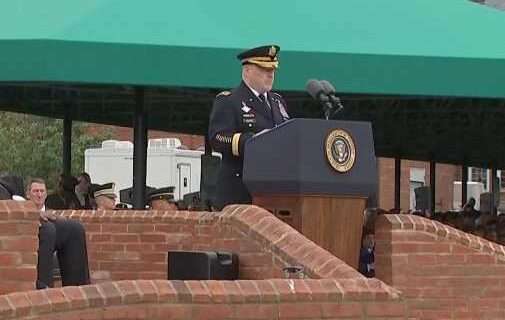 Retiring Leader Says US Military Will Defend Constitution, not a ‘Wannabe Dictator’