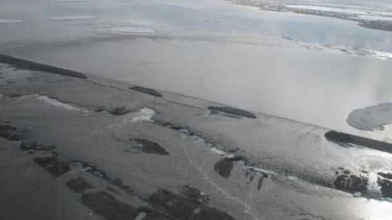 Flooding that closed Dalton Highway also caused widespread ground sinking