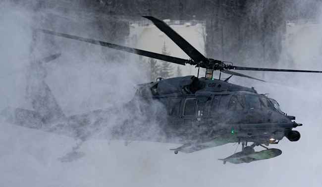 Alaska Air National Guard rescues injured snowmachiner near Livengood