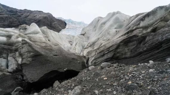 Melting Glaciers Could Speed Up Carbon Emissions Into the Atmosphere