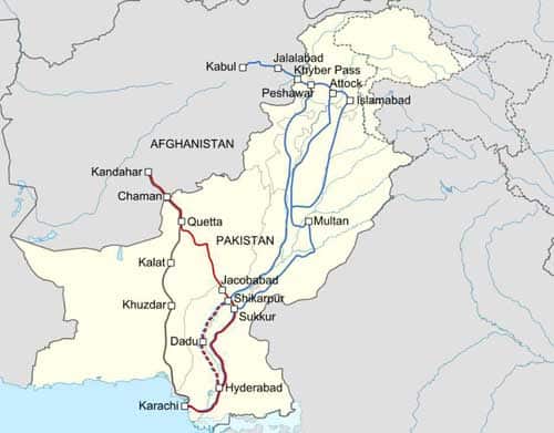 Pakistan Mulls Blocking US Supply Lines Into Afghanistan