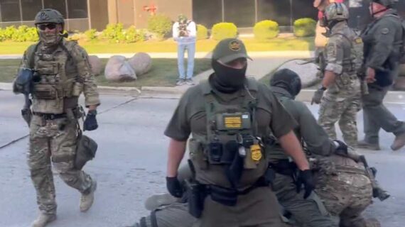 CBS Chicago Reporter Says ICE Shot Chemical Agents at Her ‘Absolutely Unprovoked’