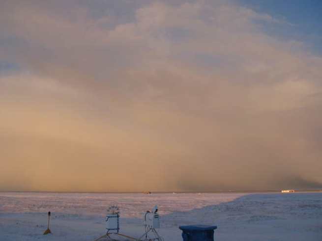 Researcher helps examine puzzling Arctic Ocean ice fog