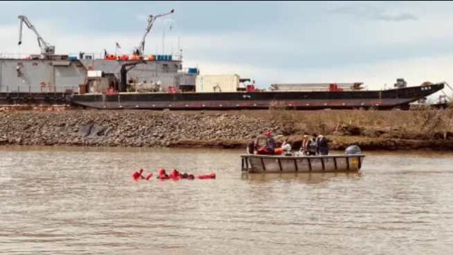 Students in AMSEA/Crew Class. Photo by Tav Ammu/Alaska Sea Grant.
