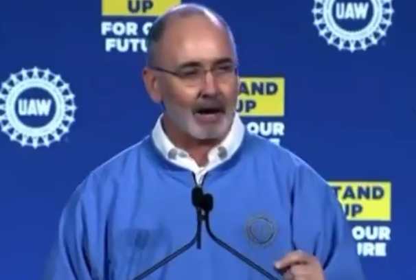 UAW Chief Says Billionaires—Not Migrants—Are Real Threat to Working Class
