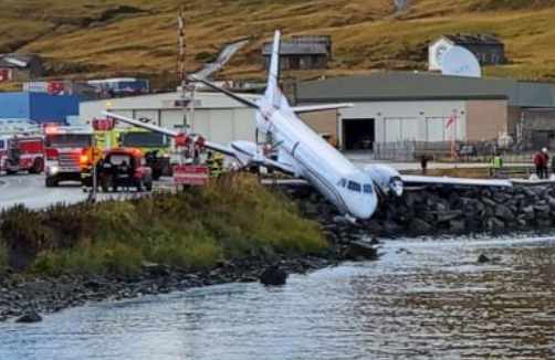 PenAir Flight into Unalaska Crashes on Landing, One Deceased
